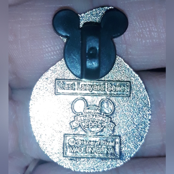 NEMO Fish Bag Pin Disney Cast Lanyard Series Finding Nemo 2005 - Picture 3 of 5